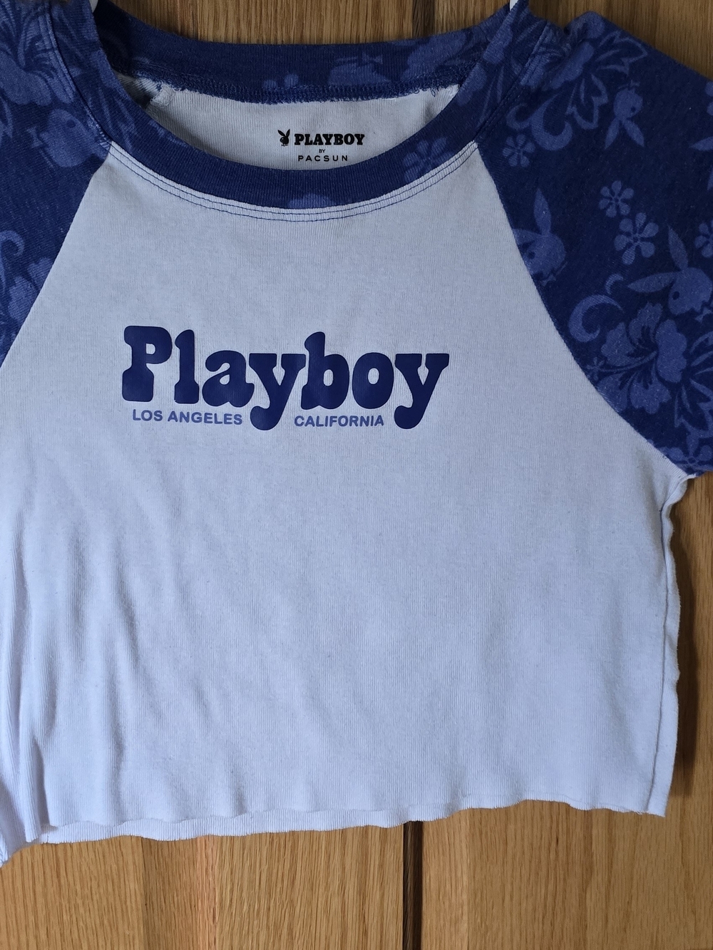 Playboy PacSun Hawaiian Floral Raglan Crop Top Blue Medium